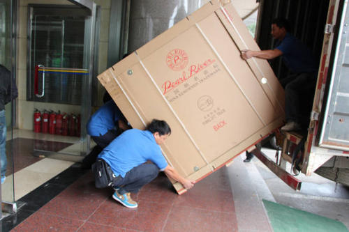 方城钢琴贵重工艺品无忧运